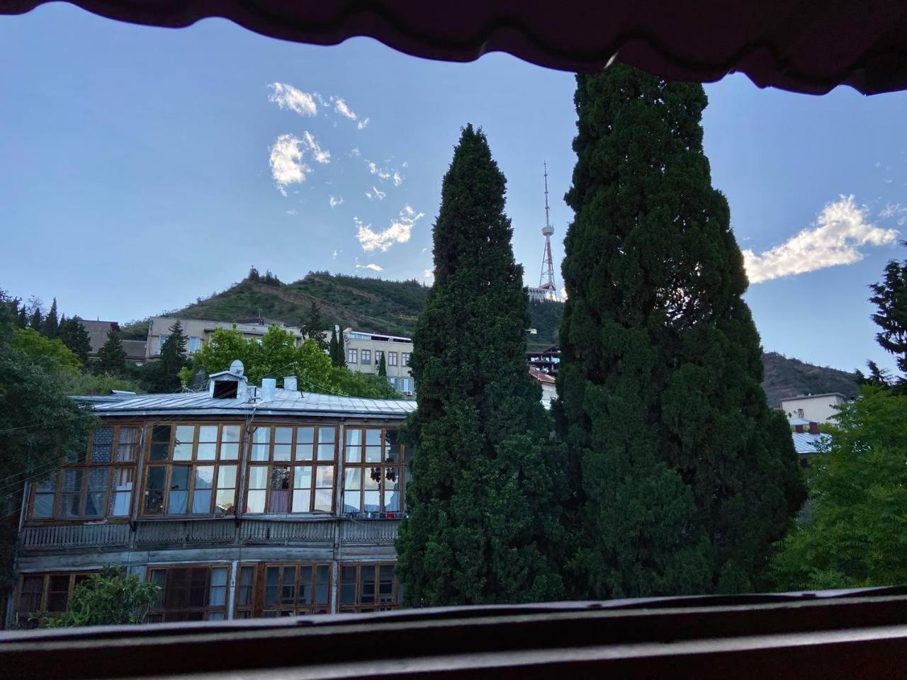 Hotel "Tbilisi Tales" In The Heart Of The Old City Exterior foto
